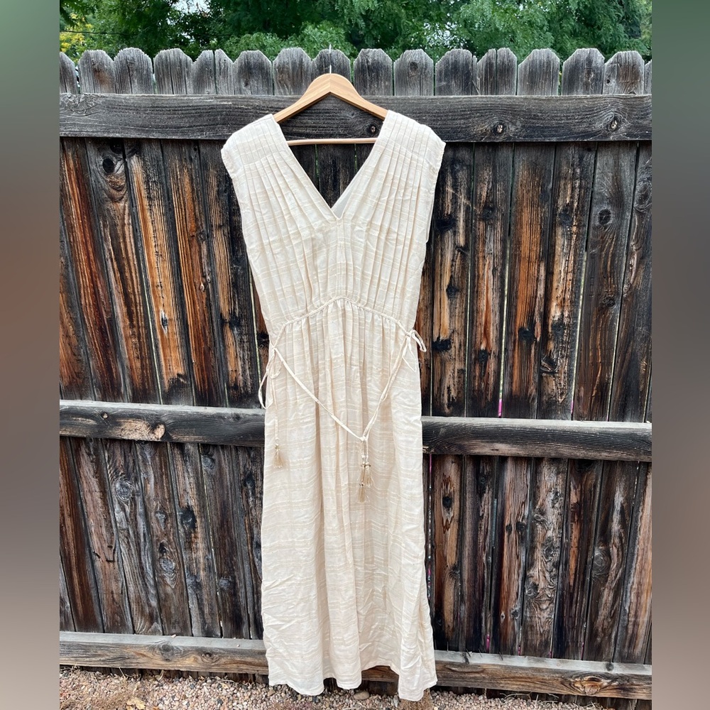 Chelsea & Violet • Sparkle Cream Maxi Dress